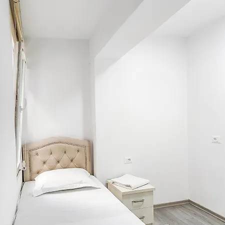 Blloku * Tirana
